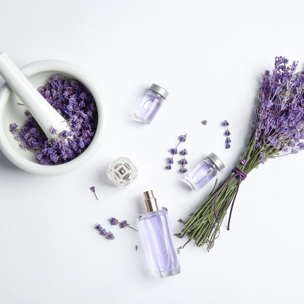 12 Wonderful Benefits And Uses of Lavender Essential Oil
