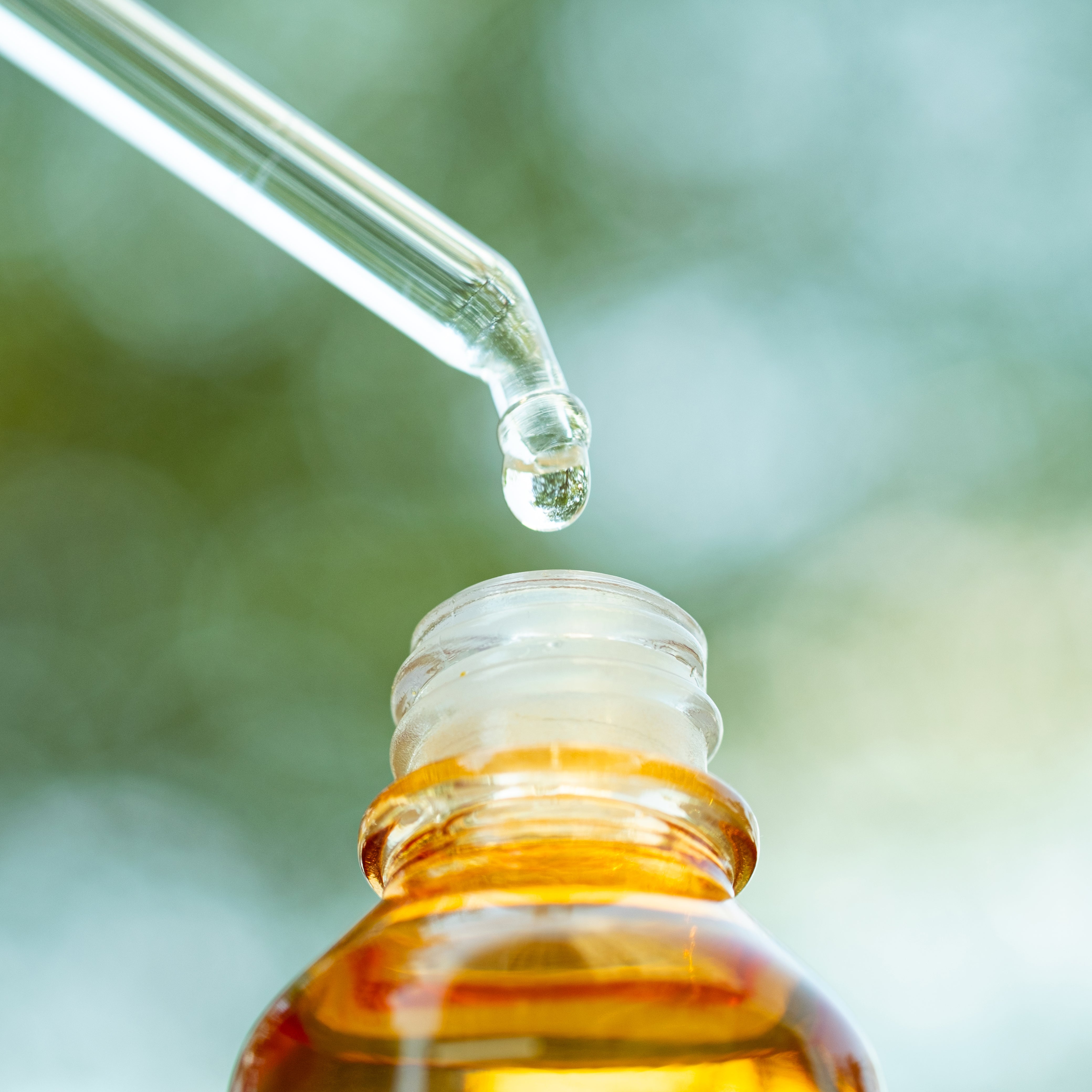 Vitamin E Oil For Face: Benefits And Uses